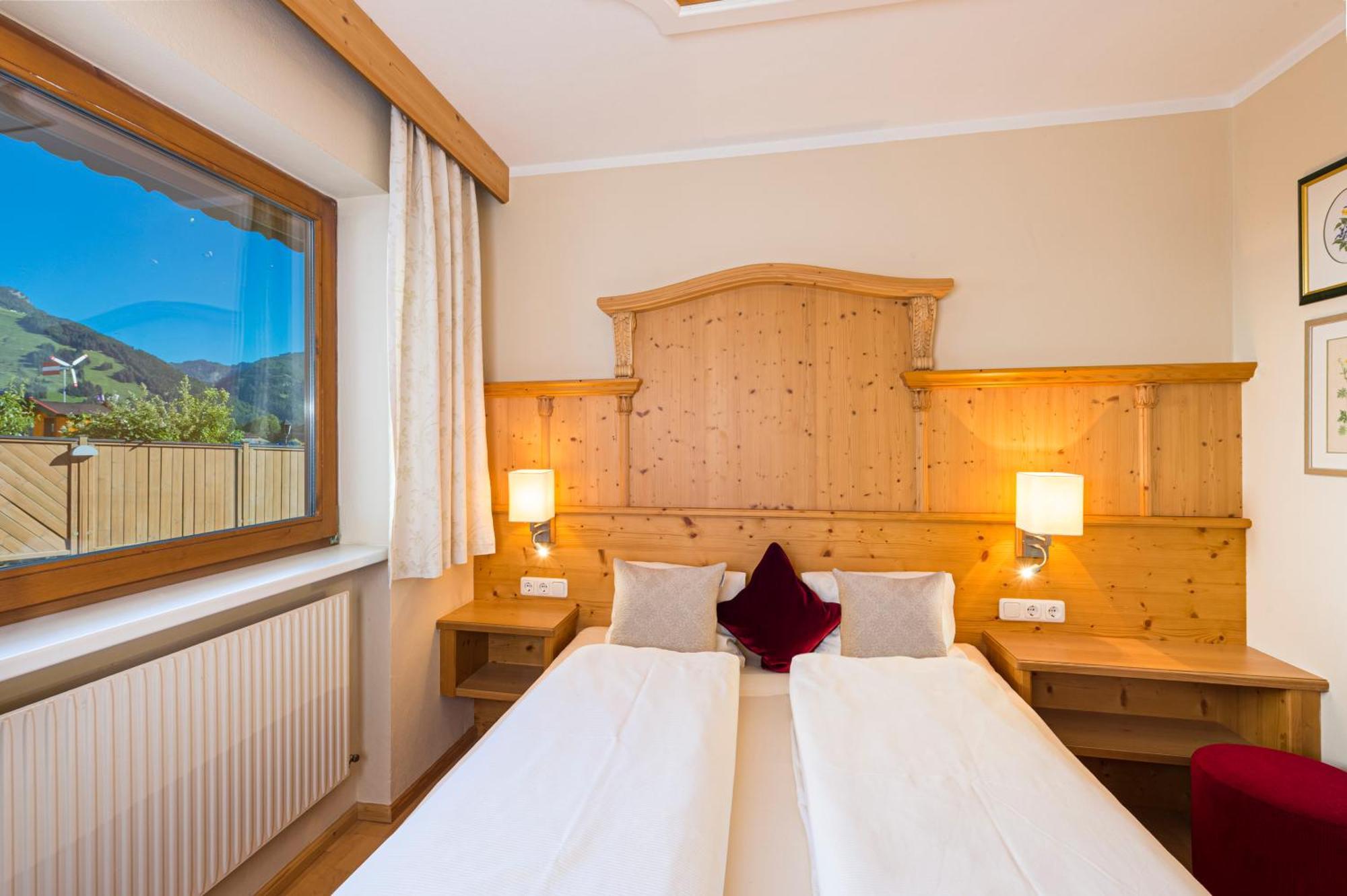 Apartments Tirolerhaus Kossen Room photo